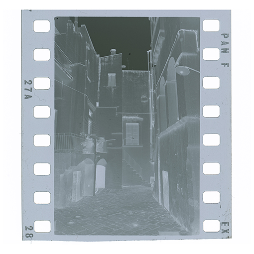 Putignano - Centro storico - Un vicolo (negativo) di Anonimo (XX)