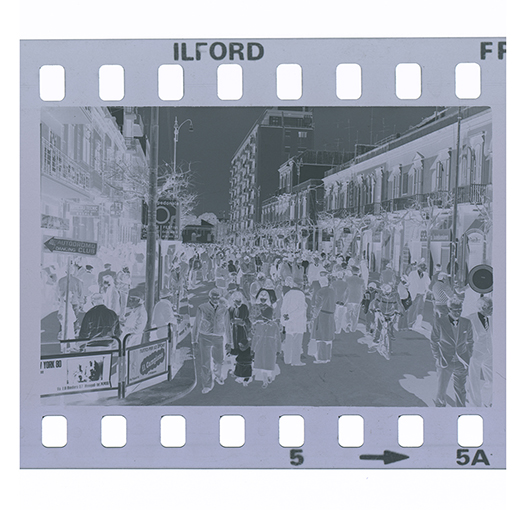 Putignano - Veduta di Corso Umberto I (negativo) di Anonimo (XX)