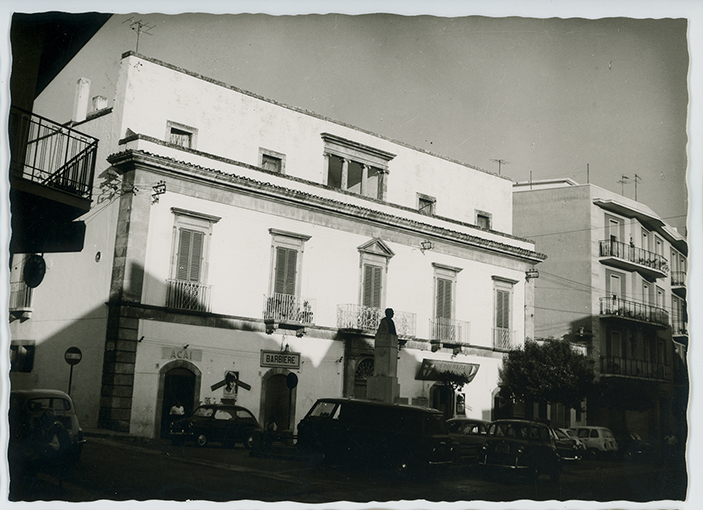 Alberobello - Corso Vittorio Emanuele (positivo) di Ramosini, Vitaliano (XX)