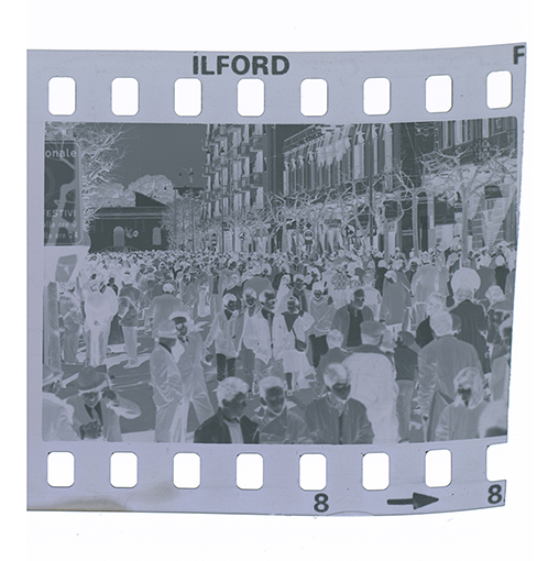 Putignano - Veduta di Corso Umberto I (negativo) di Anonimo (XX)