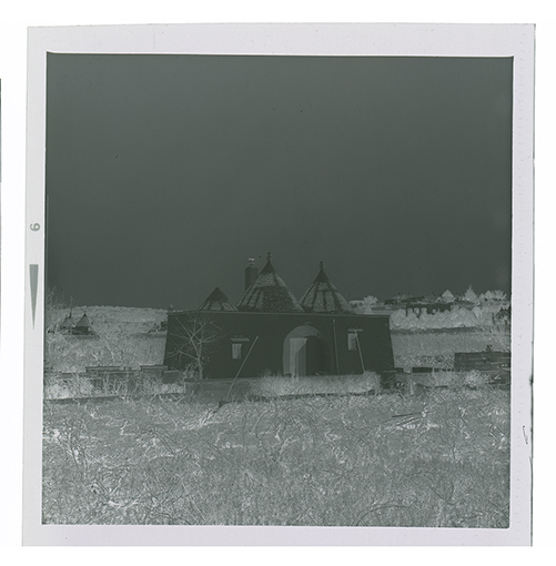 Canale di Pirro - Paesaggio e trulli (negativo) di Anonimo (XX)