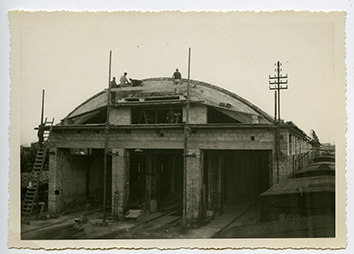 Bari - Ferrovie Sud-Est - Rimessa automotrici in costruzione (positivo) di Anonimo (XX)