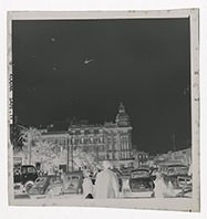 Bari - Ex Palazzo della Gazzetta del Mezzogiorno in P.za Roma oggi P.za Moro (negativo) di Ficarelli, Michele (XX)