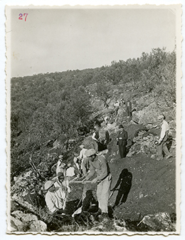 Andria - Lavori per la fognatura (positivo) di Anonimo (XX)