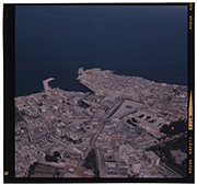 Giovinazzo - veduta aerea (diapositiva) di Ramosini, Vitaliano, Stagnani, Vittorio (XX)