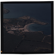 Monopoli (?) - veduta aerea della costa (diapositiva) di Ramosini, Vitaliano, Stagnani, Vittorio (XX)