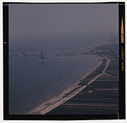 Margherita di Savoia - veduta aerea della teleferica del sale (diapositiva) di Ramosini, Vitaliano, Stagnani, Vittorio (XX)