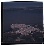 Lesina - veduta aerea (diapositiva) di Ramosini, Vitaliano, Stagnani, Vittorio (XX)