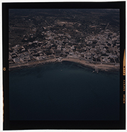 Santa Maria di Leuca - veduta aerea della città (diapositiva) di Ramosini, Vitaliano, Stagnani, Vittorio (XX)