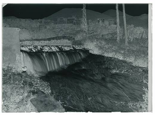 Puglia - Sorgente (negativo) di Anonimo (XX)