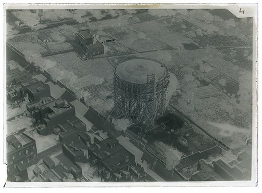 Lecce - Costruzione dell'acquedotto pensile in via Armando Diaz (negativo) di Anonimo (XX)