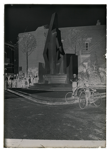 Sannicola (LE) - Fontana modernista (negativo) di Anonimo (XX)