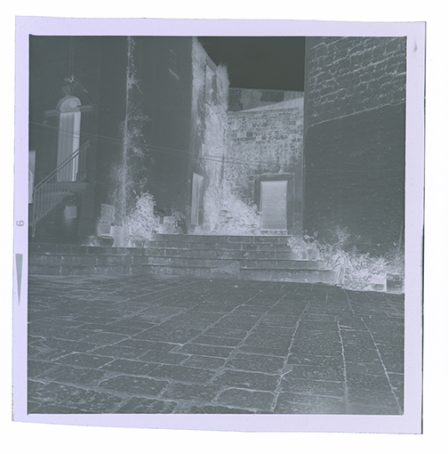 Castellana Grotte - scorcio (negativo) di Di Mizio, Pasquale (XX)