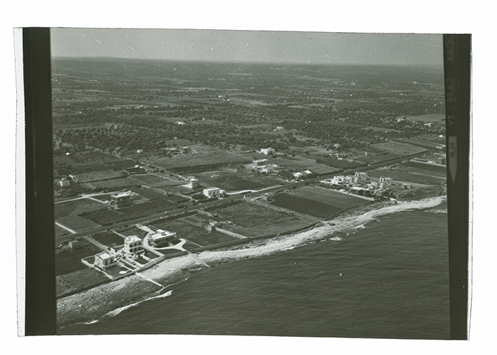 Mola di Bari - veduta aerea (diapositiva) di anonimo (XX)