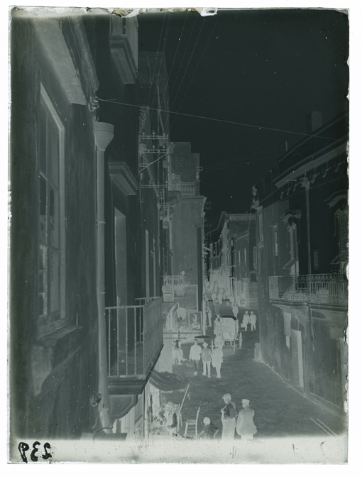 Gallipoli - Veduta di via De Pace (negativo) di Palumbo, Giuseppe (XX)