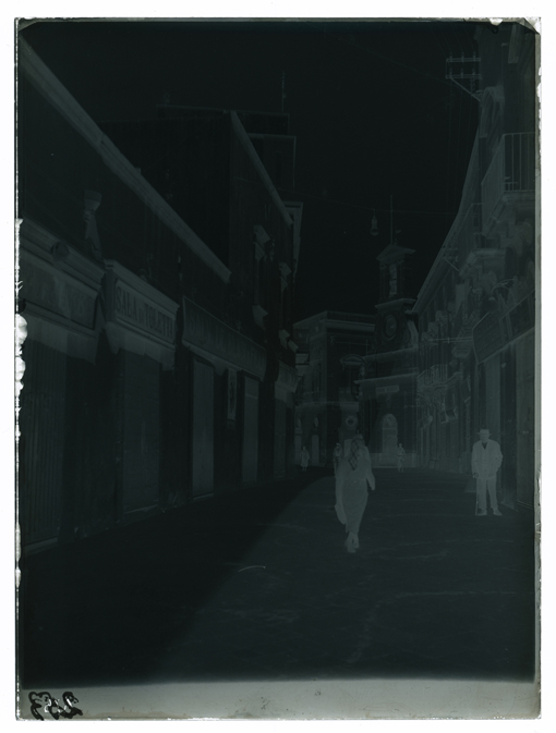 Galatina - Veduta di via Vittorio Emanuele II (negativo) di Palumbo, Giuseppe (XX)