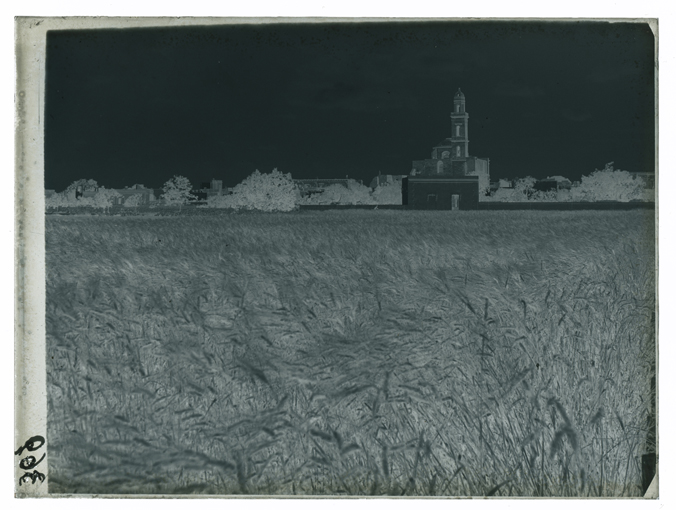 Catrignano dei Greci - Panorama, sullo sfondo chiesa della Madonna dell'Annunziata (negativo) di Palumbo, Giuseppe (XX)