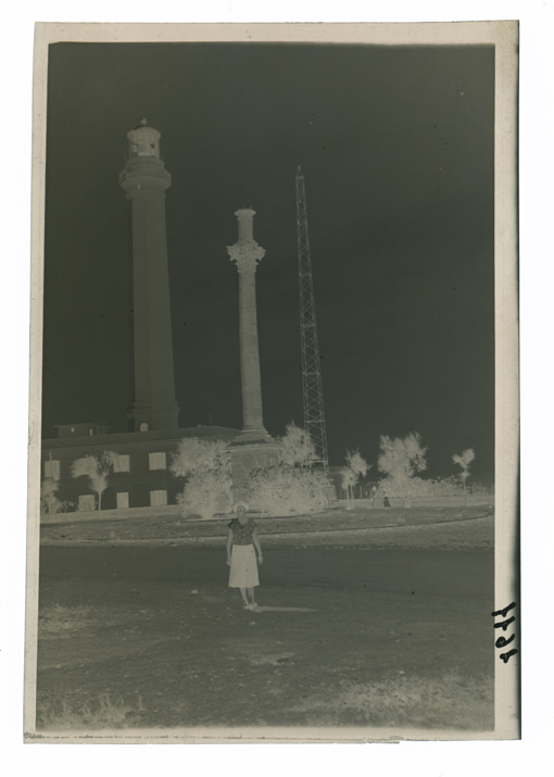 Santa Maria di Leuca - Veduta del faro e della colonna (negativo) di Palumbo, Giuseppe (XX)
