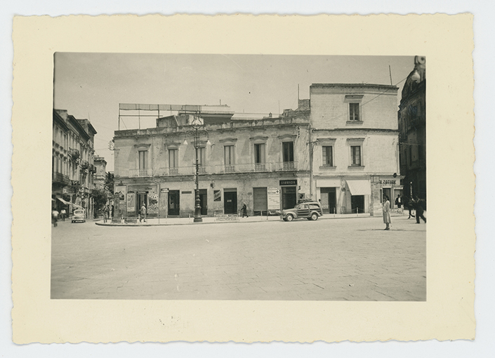 Lecce - Palazzo Falminio - Piazza Sant'Oronzo (positivo) di Palumbo, Giuseppe (XX)