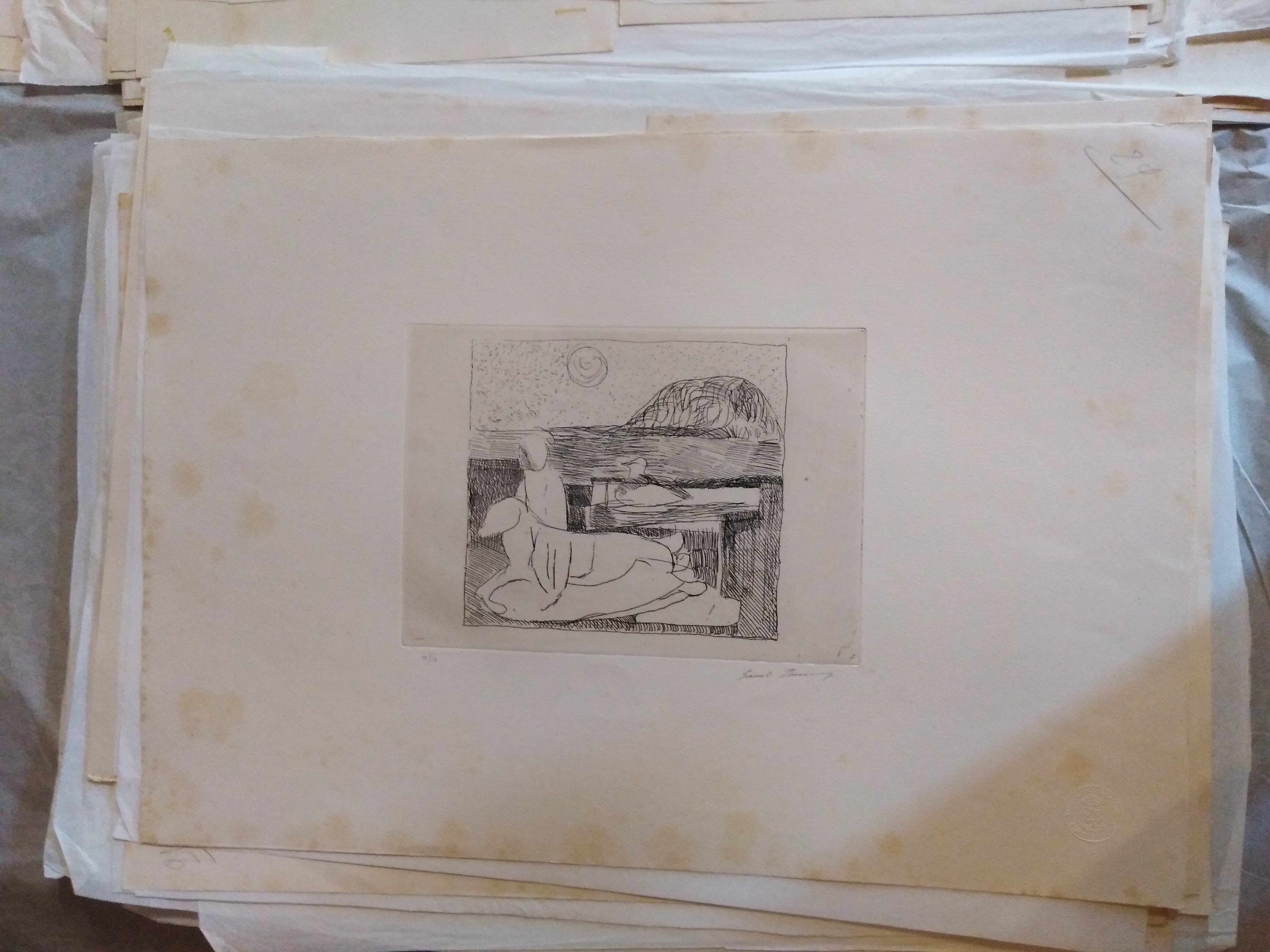 Una fiaba lombarda n. 2, composizione di oggetti (stampa) di Treccani Ernesto (XX)