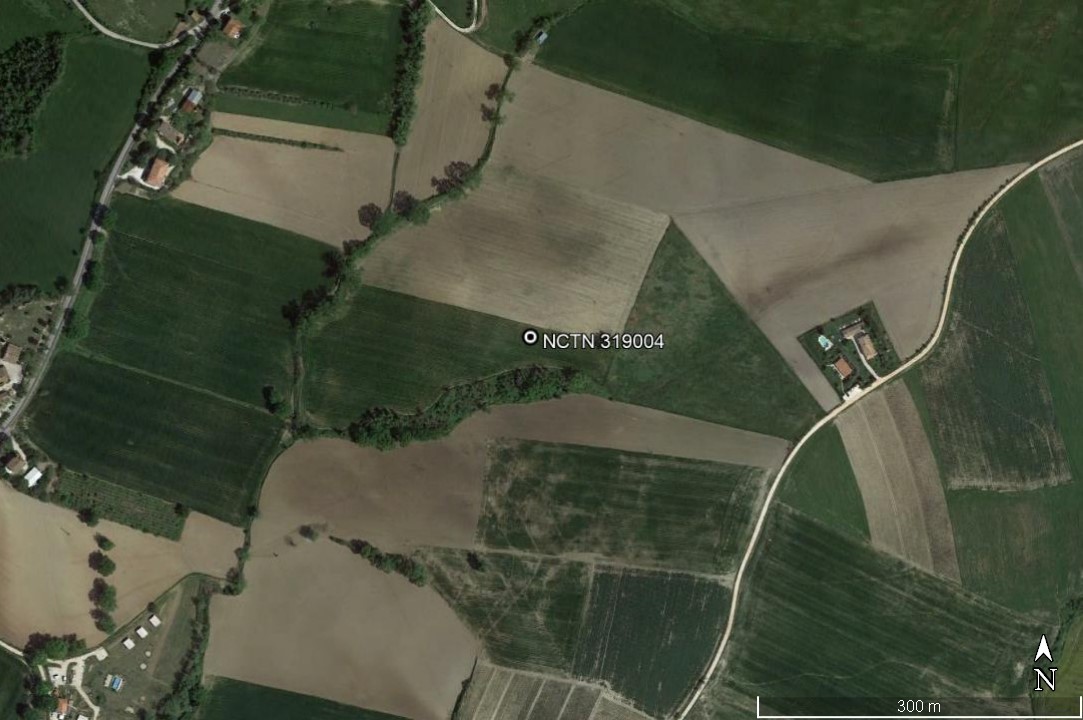 area di materiale mobile, area di frammenti fittili e materiali da costruzione - Castelleone di Suasa (AN)  (PERIODIZZAZIONI/ STORIA/ Età antica/ Età romana/ Età romana imperiale)