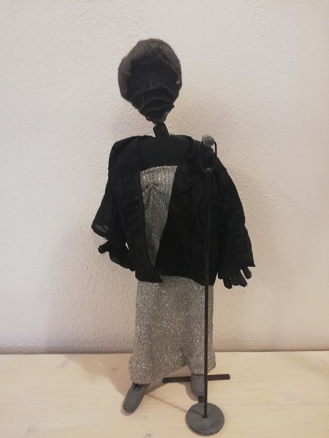 Cantante (figura a stecca, RAPPRESENTAZIONI/ PROFANE)