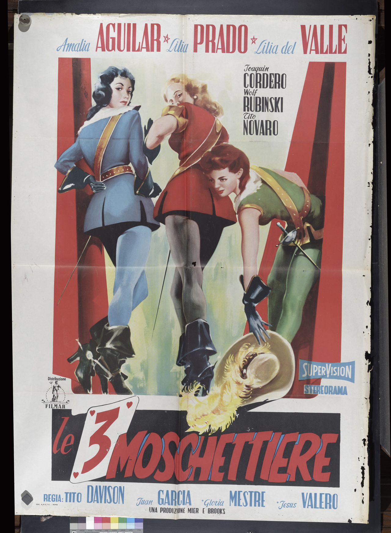 figure femminili stanti con spade (manifesto) - ambito italiano (XX)