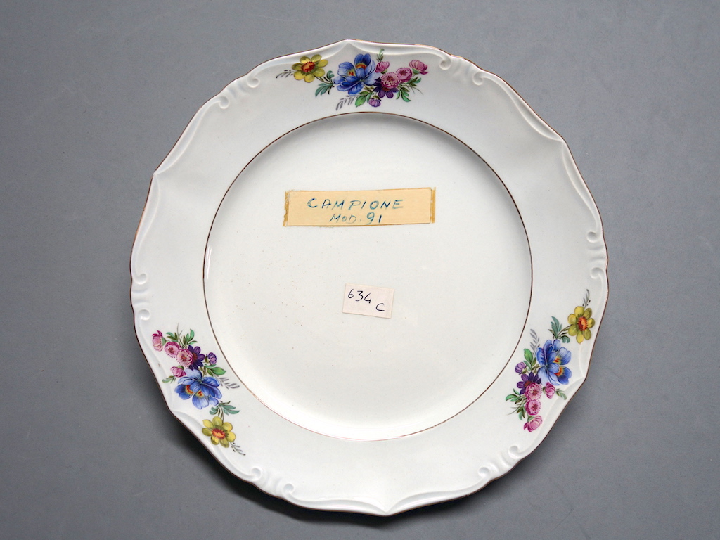 piatto piano, opera isolata - ambito friulano (terzo quarto sec. XX)