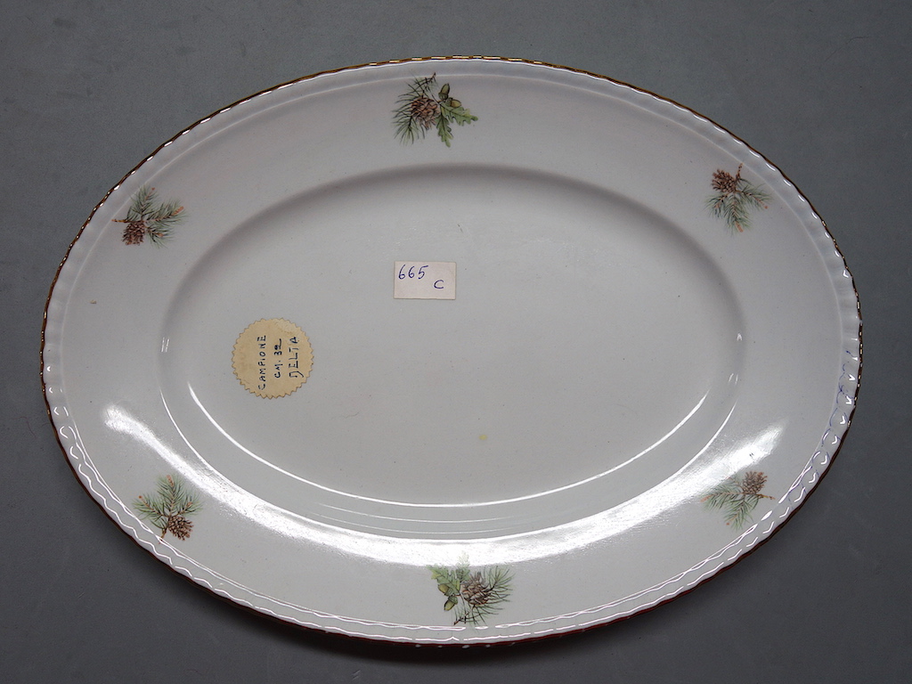 vassoio, opera isolata - ambito friulano (metà sec. XX)