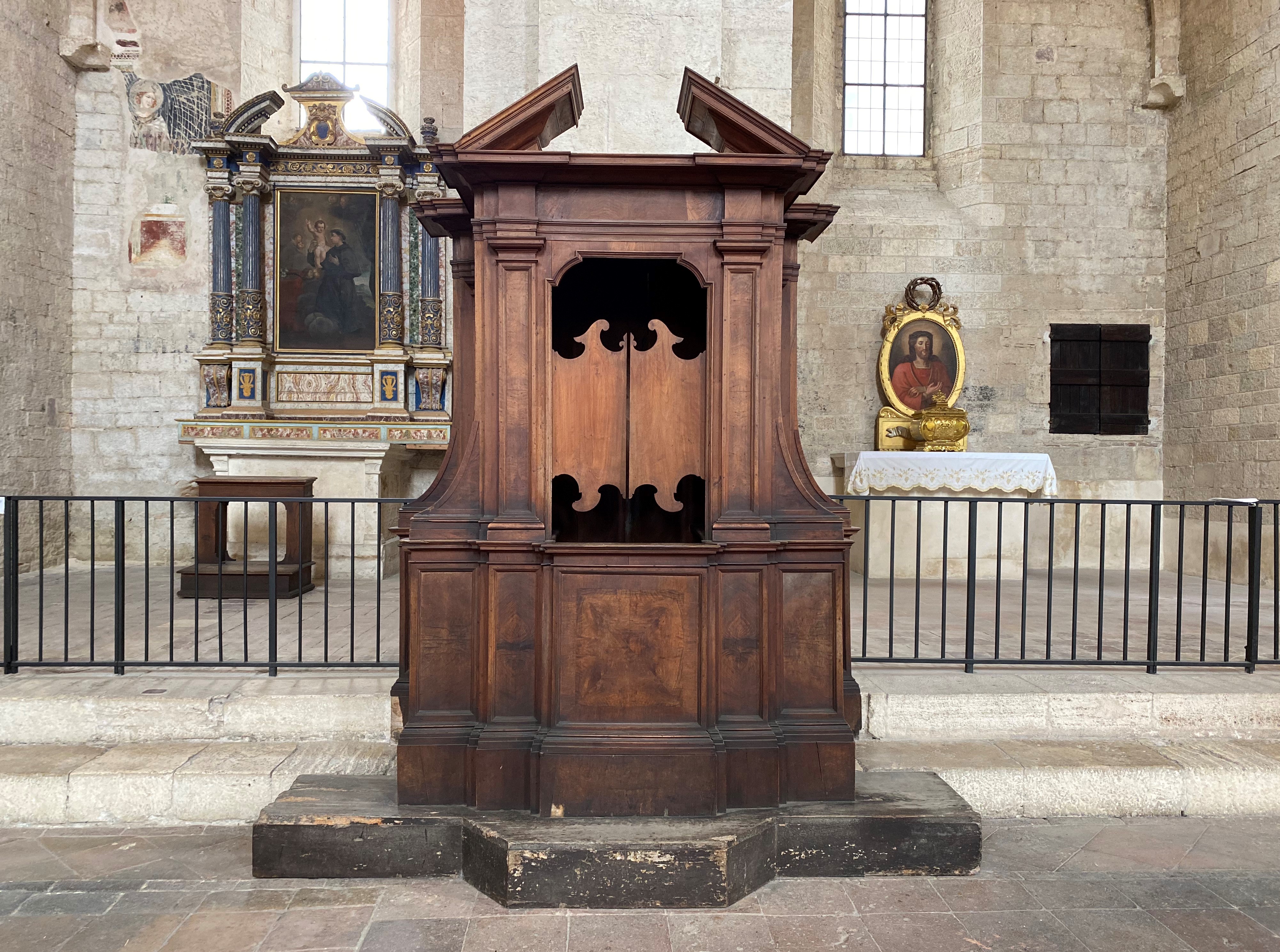 confessionale, opera isolata - bottega umbra (sec. XVIII)