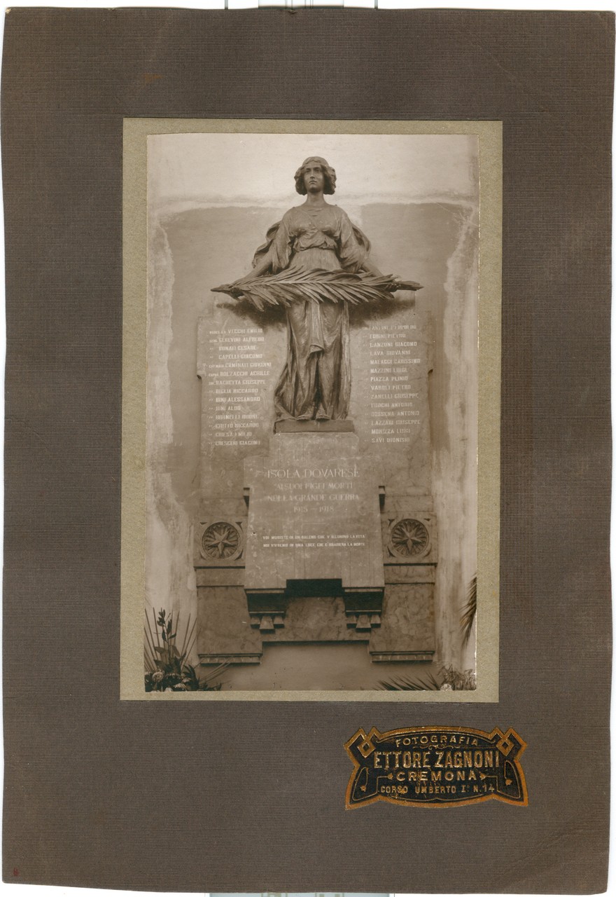 Scultura - Monumenti commemorativi - Monumenti ai caduti - Guerra mondiale 1914-1918 (positivo) di Zagnoni, Ettore (XX)