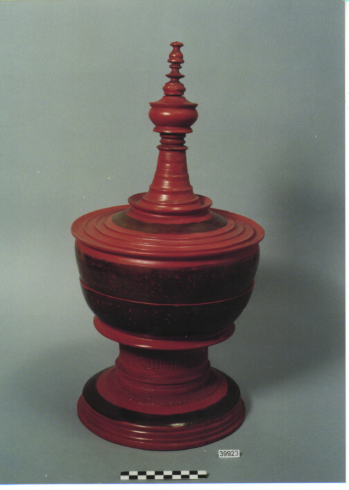 PORTAVIVANDE CON COPERCHIO E PUNTALE