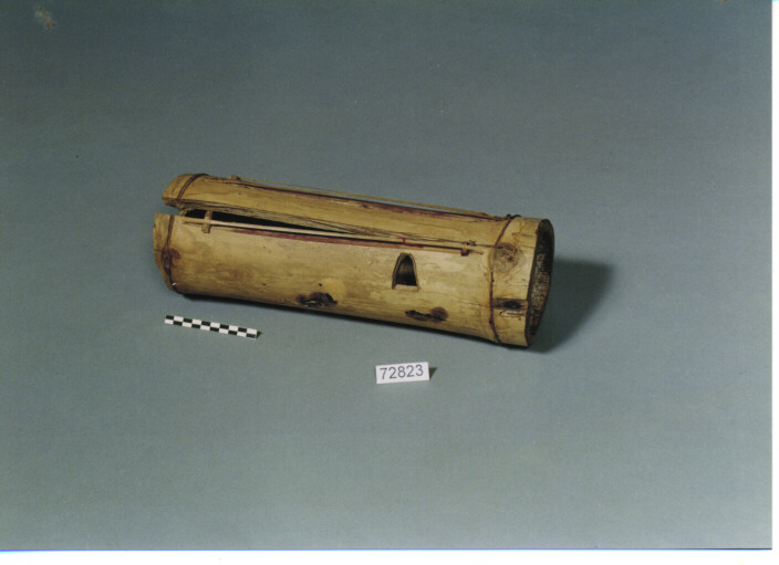 STRUMENTO MUSICALE CORDOFONO - BATAK