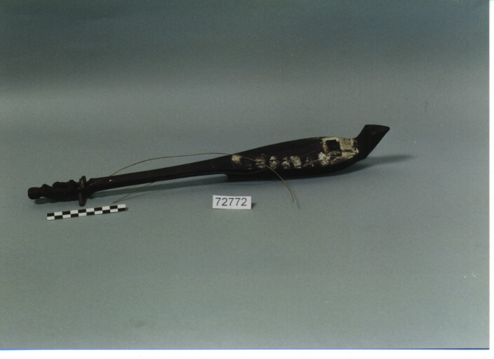 STRUMENTO MUSICALE CORDOFONO - BATAK