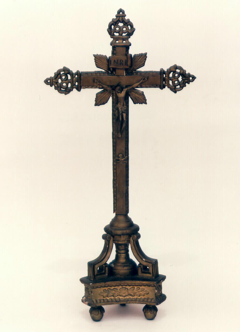 croce d'altare - produzione siciliana (Prima metà sec. XIX)
