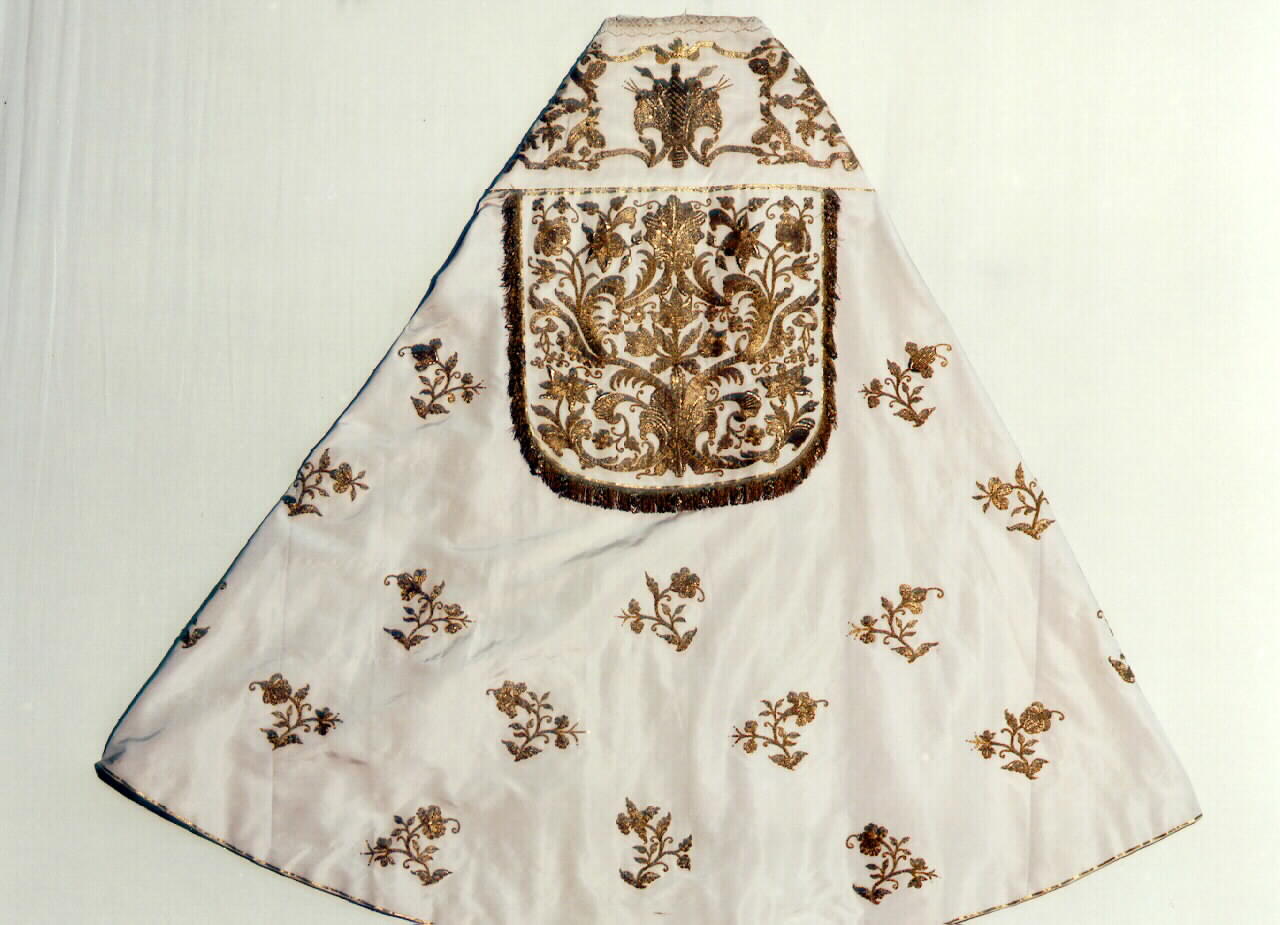 piviale - manifattura siciliana (Seconda metà sec. XVIII)