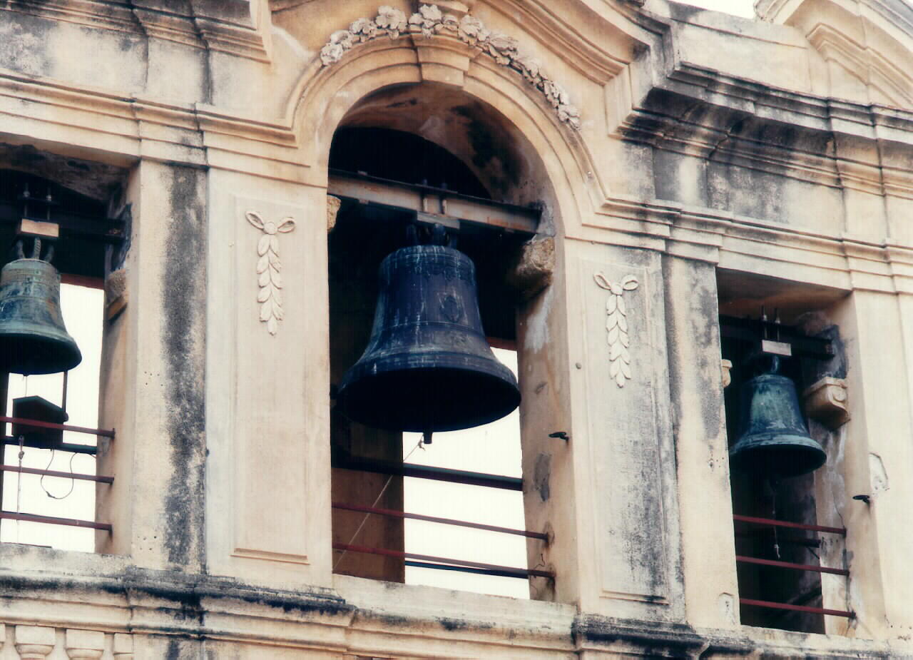 campana - bottega palermitana (sec. XVII)