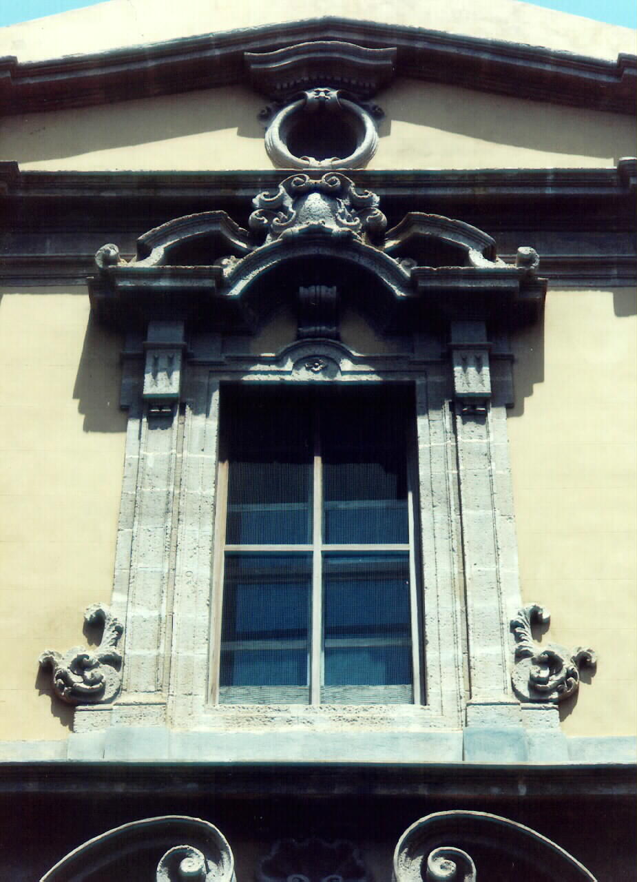 finestrone - ambito siciliano (Seconda metà sec. XVIII)