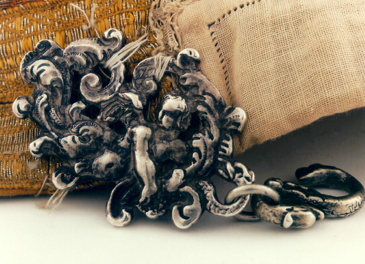 fermaglio di piviale - bottega siciliana (sec. XVIII)