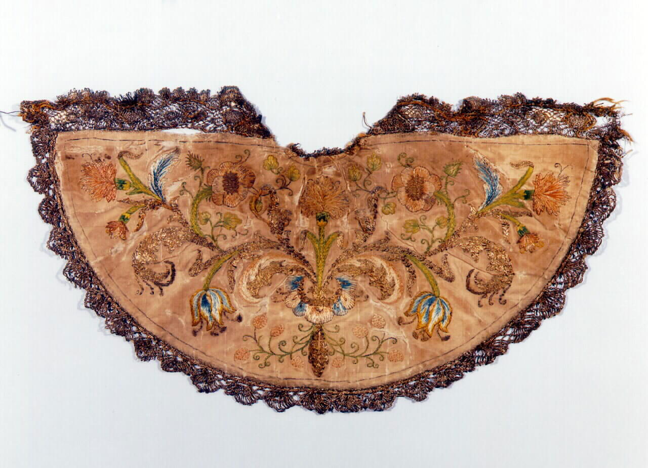 conopeo di pisside - manifattura siciliana (Seconda metà sec. XVIII)