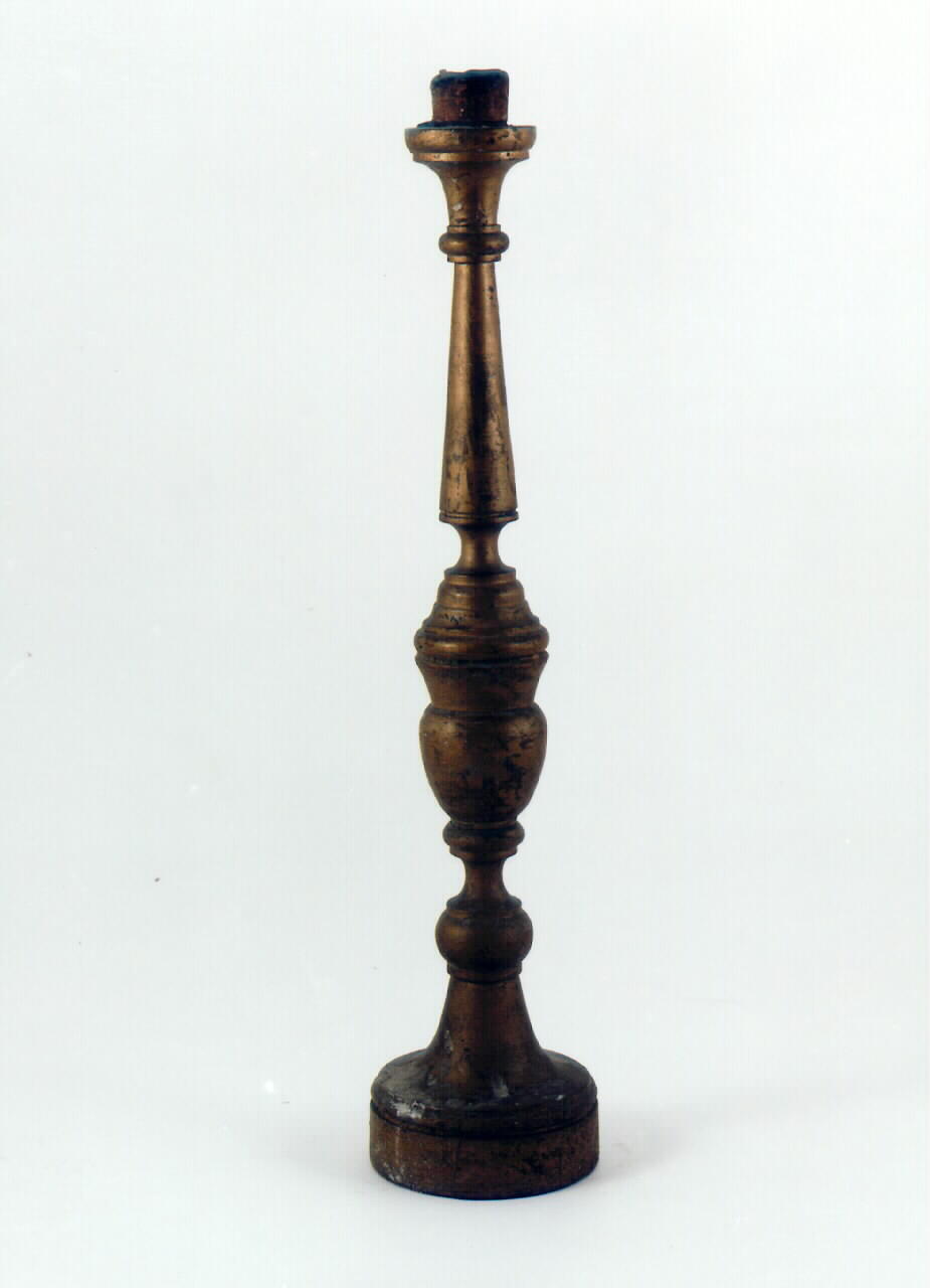 candeliere d'altare - produzione siciliana (Fine/inizio secc. XIX/ XX)