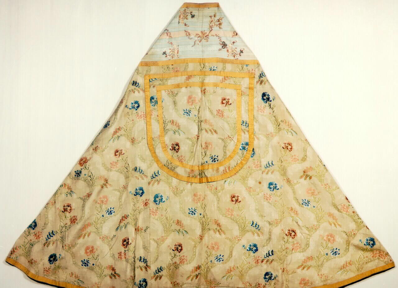 piviale - manifattura siciliana (Prima metà sec. XIX)