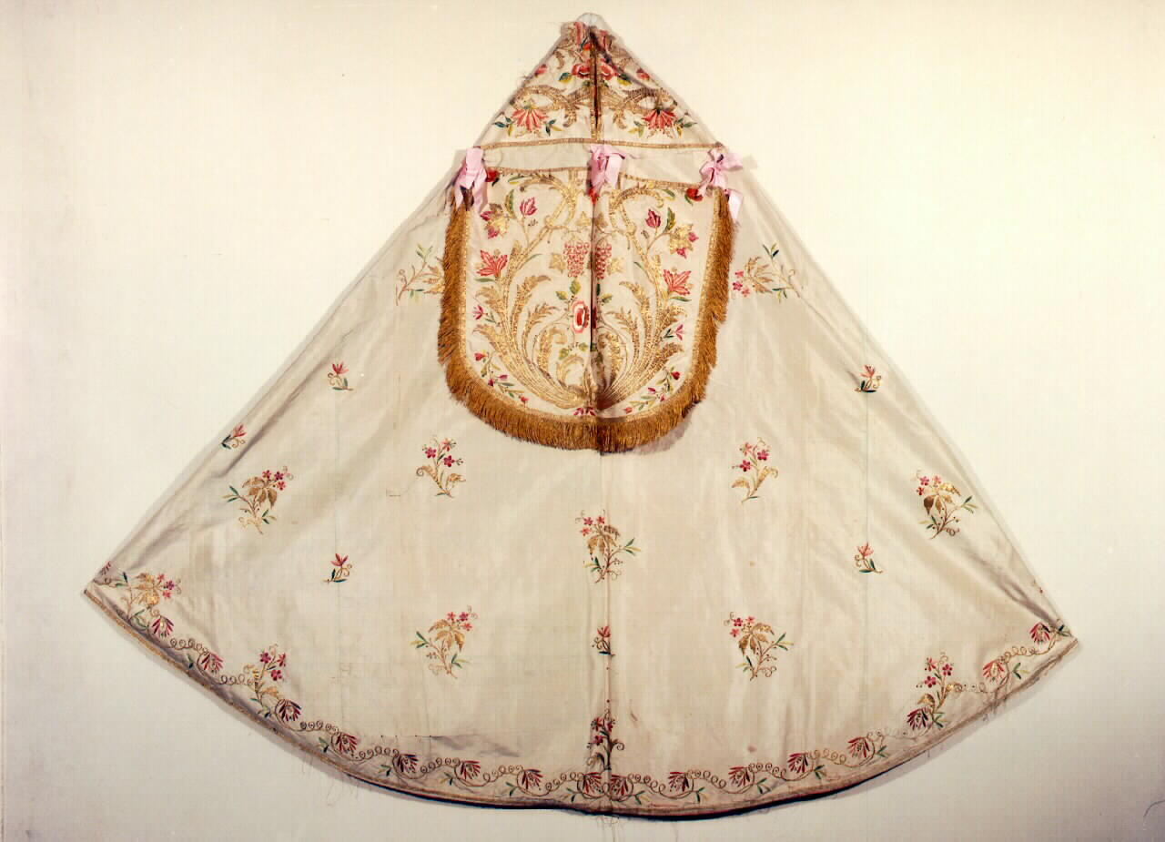 piviale - manifattura siciliana (Fine/inizio secc. XVIII/ XIX)