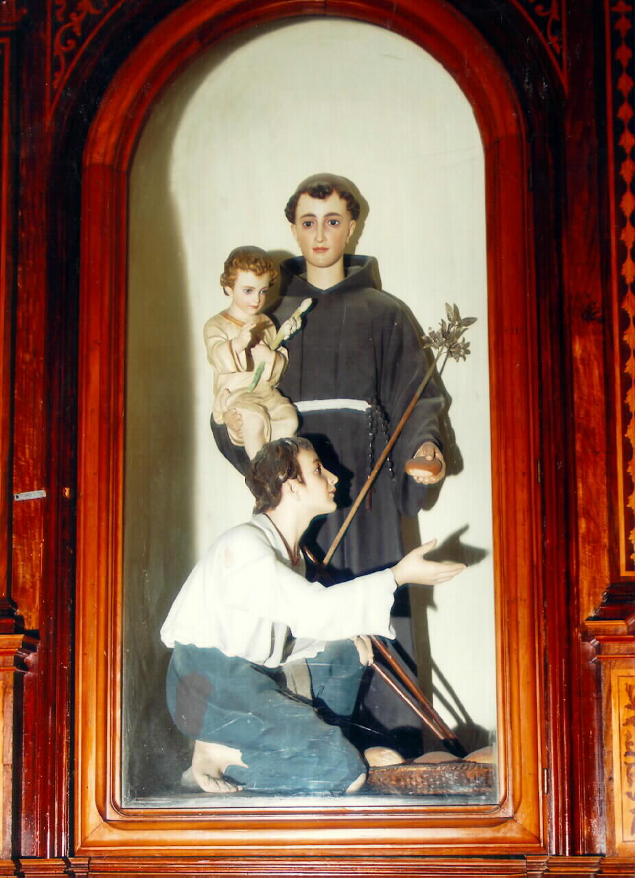 Sant'Antonio da Padova con Gesu' Bambino offre il pane a un mendicante (gruppo scultoreo) - ambito siciliano (Fine/inizio secc. XIX/ XX)