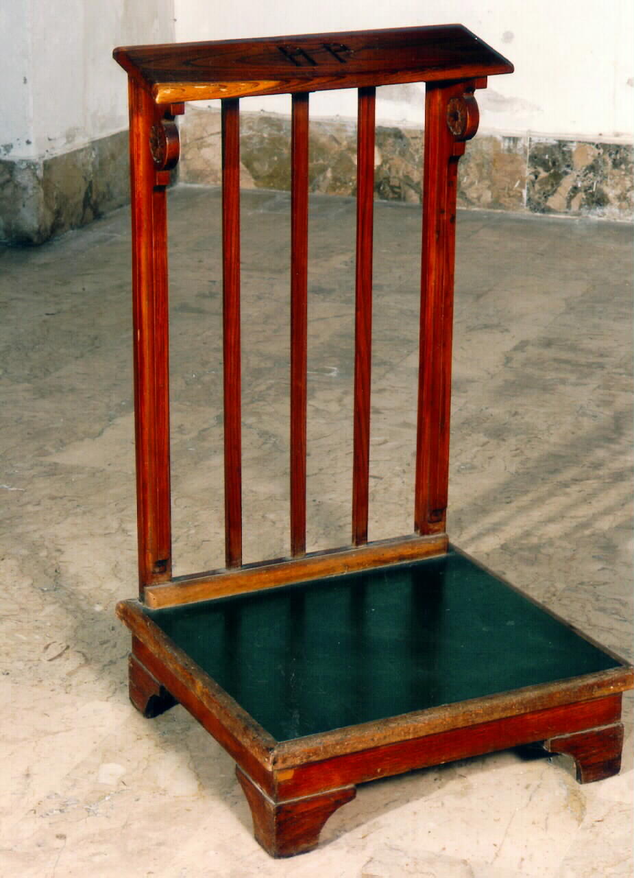 inginocchiatoio, serie - produzione siciliana (primo quarto sec. XX)