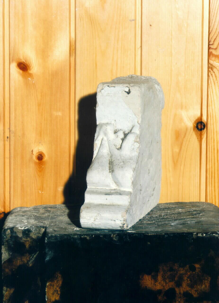 cornice, frammento - ambito siciliano (primo quarto sec. XX)