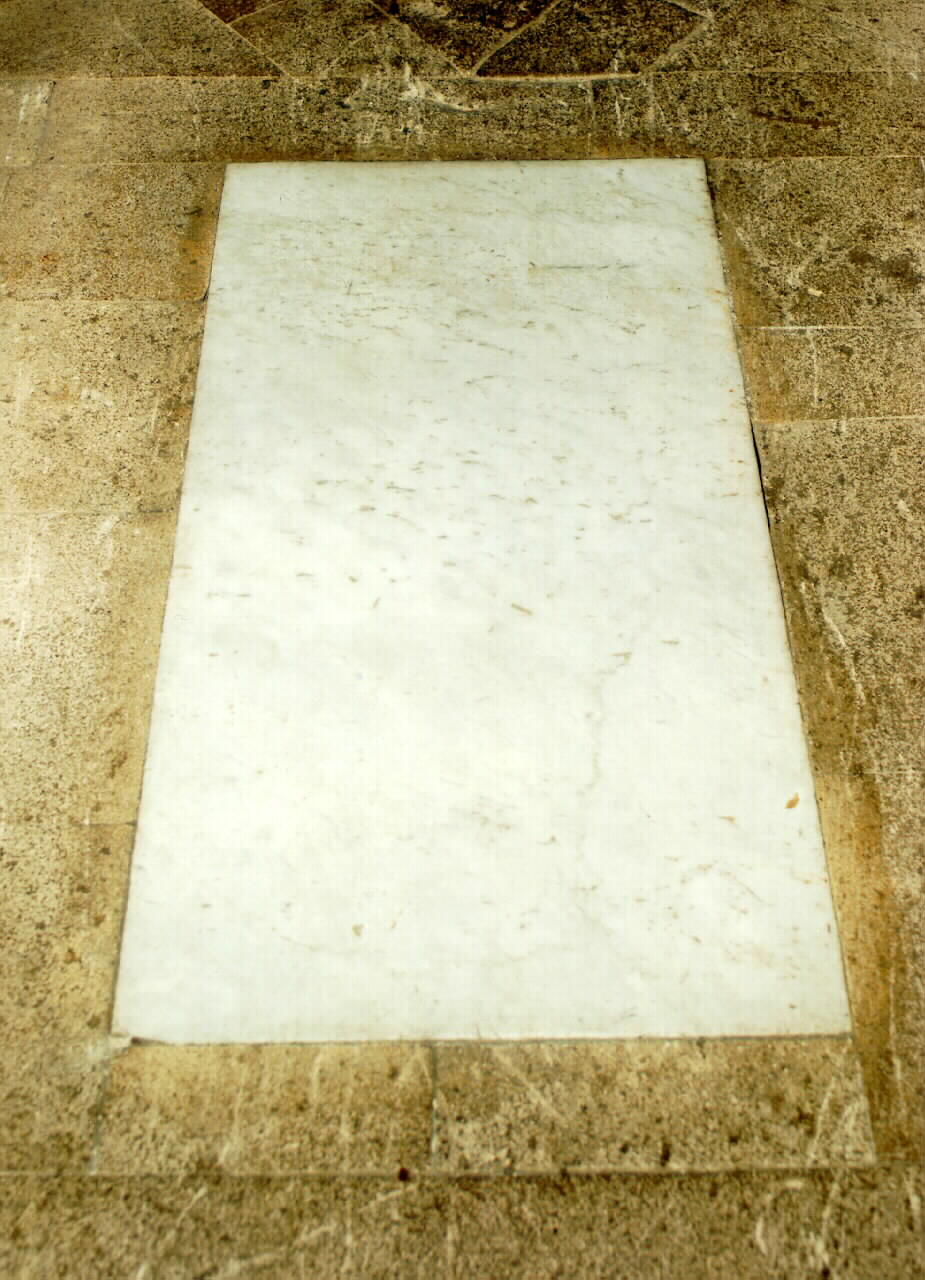 lastra tombale - ambito siciliano (sec. XVII)
