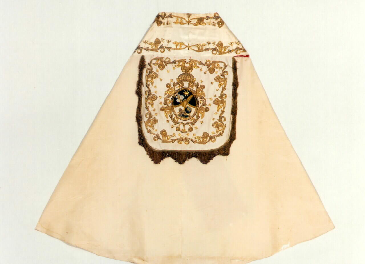 piviale - manifattura siciliana (primo quarto sec. XX)