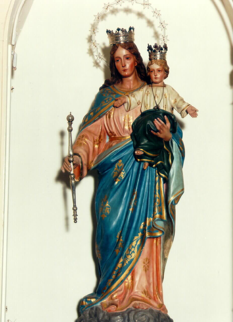 Maria SS. Ausiliatrice, Madonna con Bambino (statua) - ambito siciliano (primo quarto sec. XX)