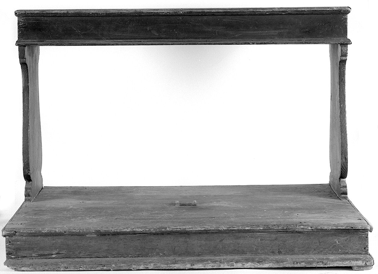 inginocchiatoio - produzione toscana (sec. XVIII)